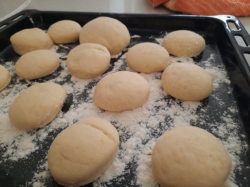 התפחת הסופגניות בתבנית