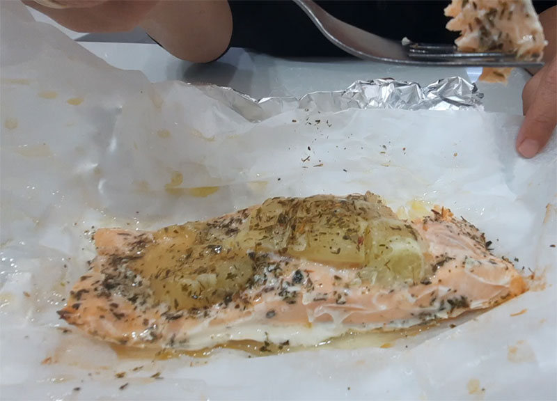 סלמון בתנור מדהים ומהיר להכנה