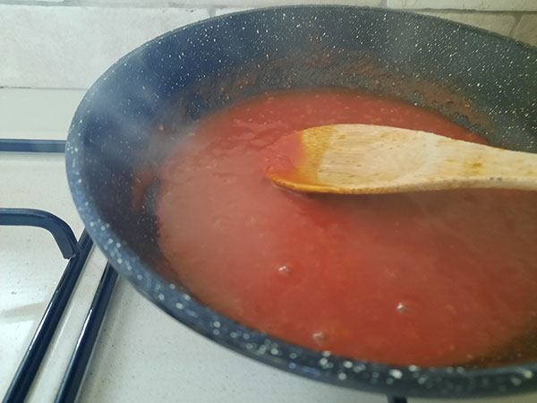 רוטב לסלט חצילים פיקנטי