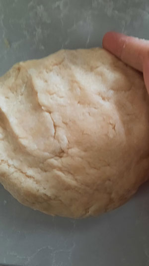 בצק למעמולים עם תמרים